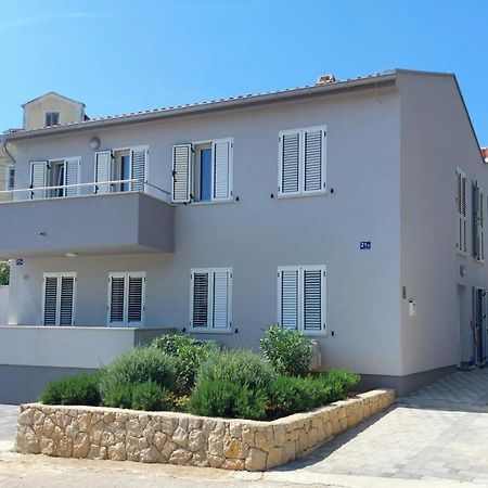Apartmani Beatrice Mali Losinj Ngoại thất bức ảnh