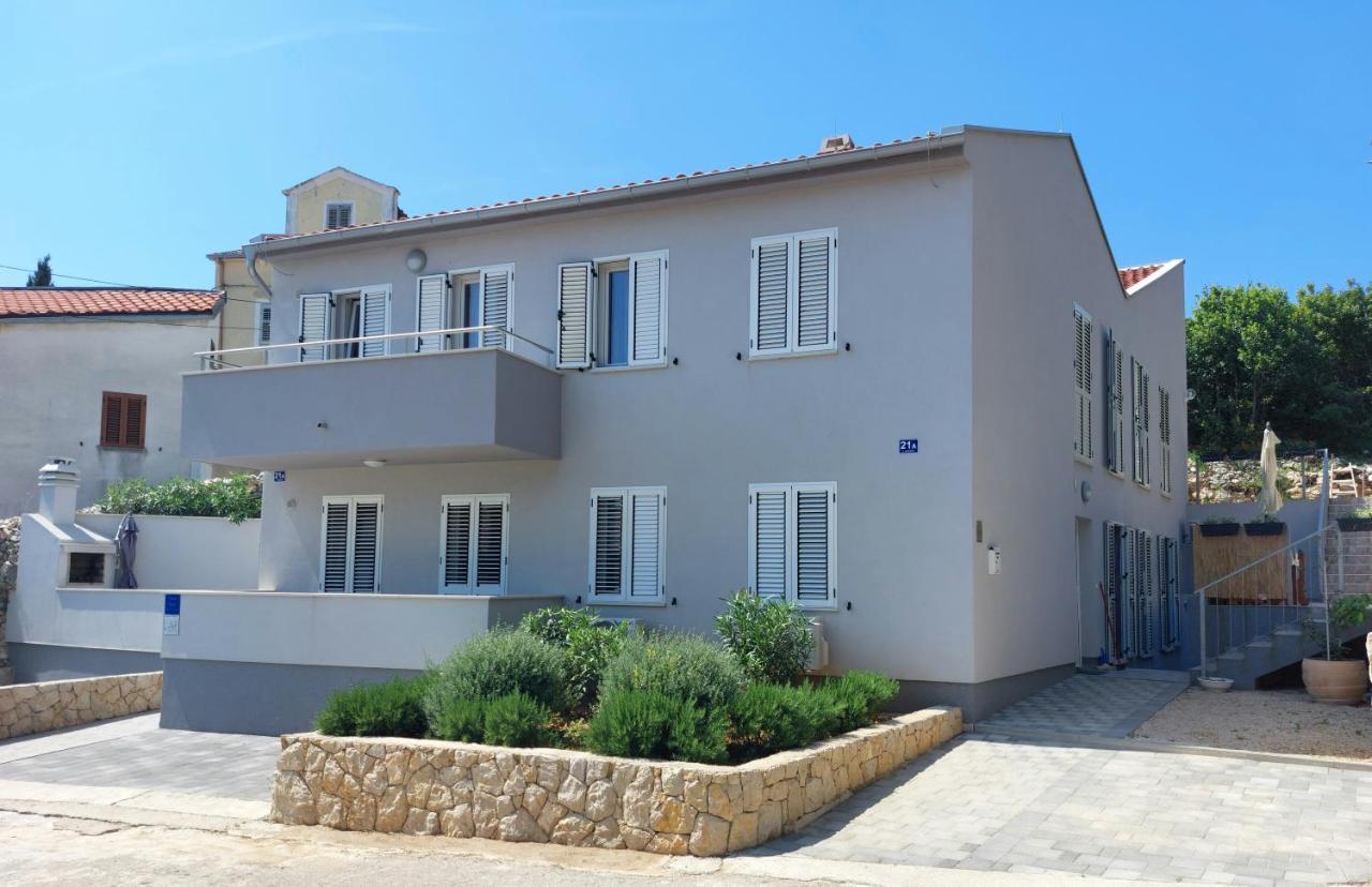Apartmani Beatrice Mali Losinj Ngoại thất bức ảnh