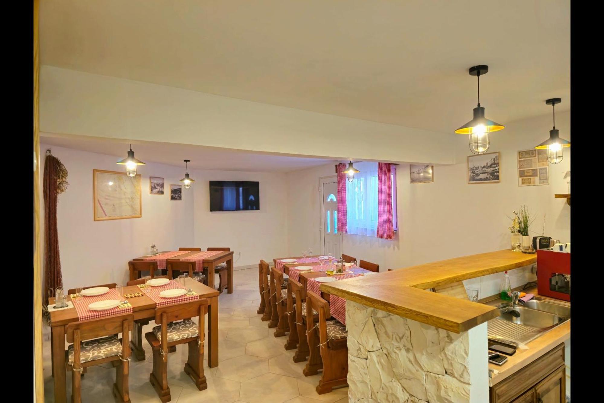 Apartmani Beatrice Mali Losinj Ngoại thất bức ảnh