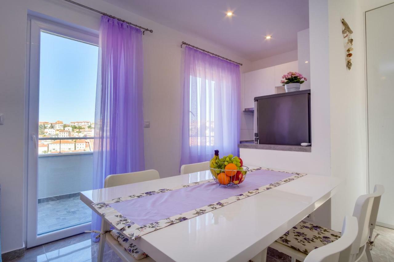 Apartmani Beatrice Mali Losinj Ngoại thất bức ảnh